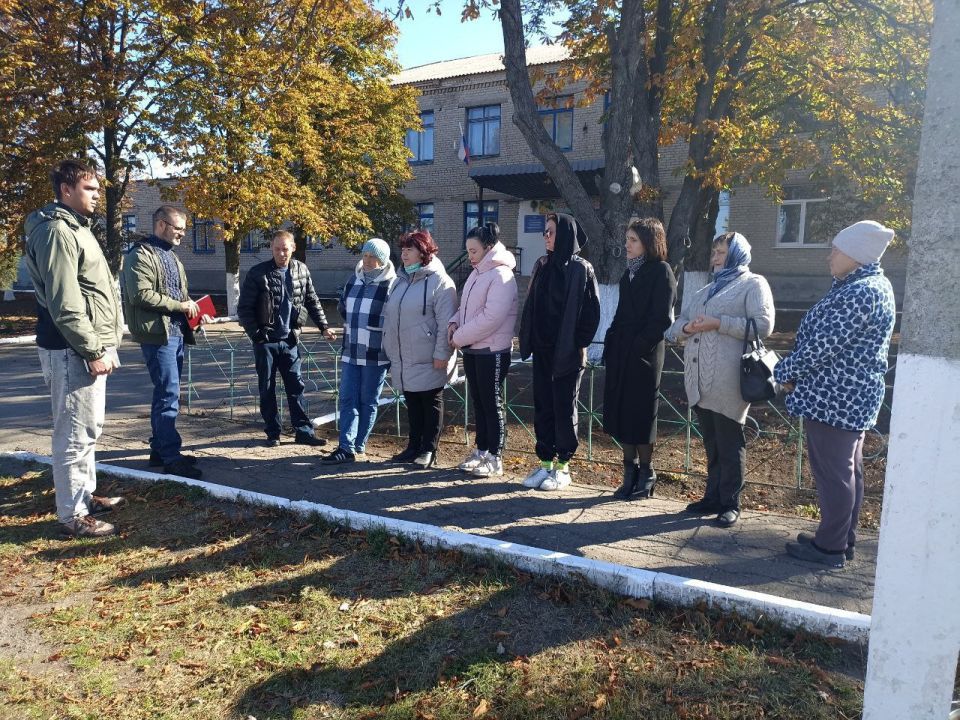 Заведующий Осыковским территориальным сектором Администрации Старобешевского муниципального округа Евгений Дмитренко провел встречу с жителями села Осыково