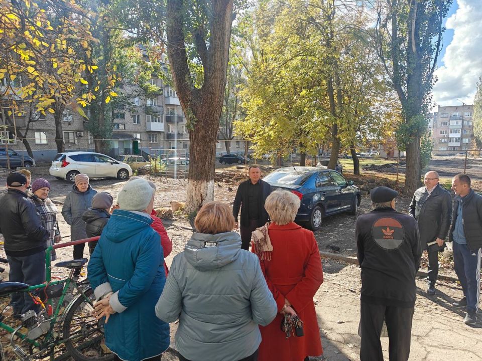 Школа ЖКХ в Снежном. Каждый гражданин России является потребителем жилищно-коммунальных услуг