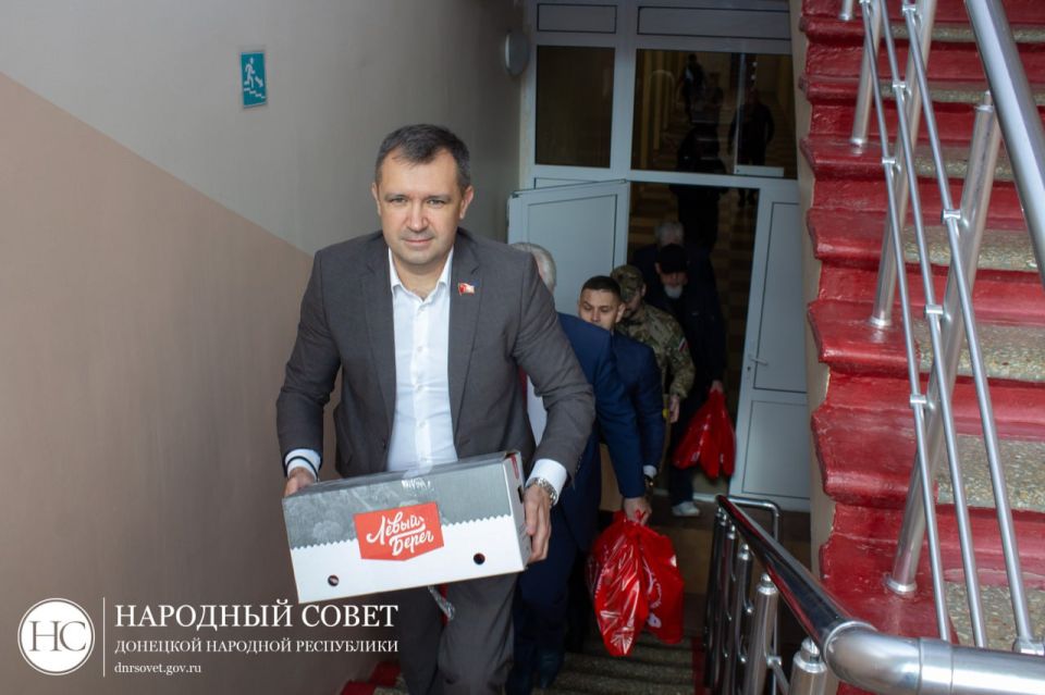 Депутаты фракции КПРФ навестили воспитанников детского дома