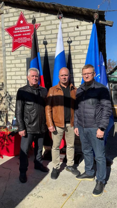 Депутаты Народного Совета увековечили память Героя России Сергея Хонахбеева