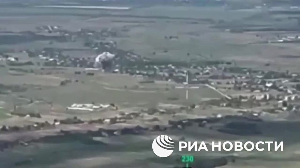 ����� ������ ���������� ���������� ����� �������� � ���, � ����� ���������� ����� �������� (�����) � ����������� �������