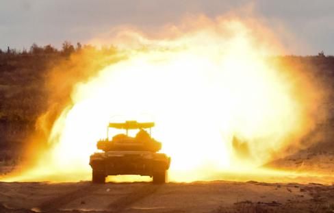 Связист ВС РФ рассказал о сложностях при установке первой вышки в Угледаре