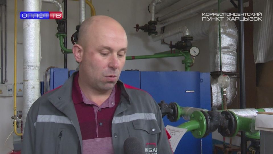 Котельные работают штатно. Где-то газ, а где-то уголь, но ещё и электроэнергия и, конечно же, вода - каждый из этих ресурсов одинаково важен для стабильной работы котельных