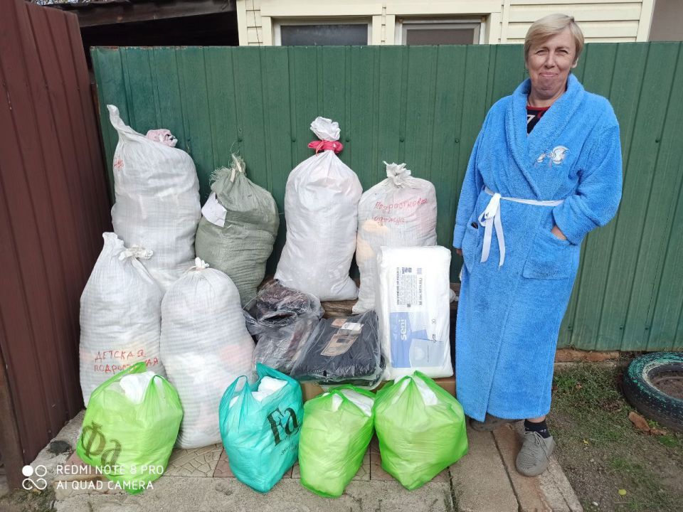 Совет женщин города Харцызска протянул руку помощи жителям Зуевского отделения Совета женщин