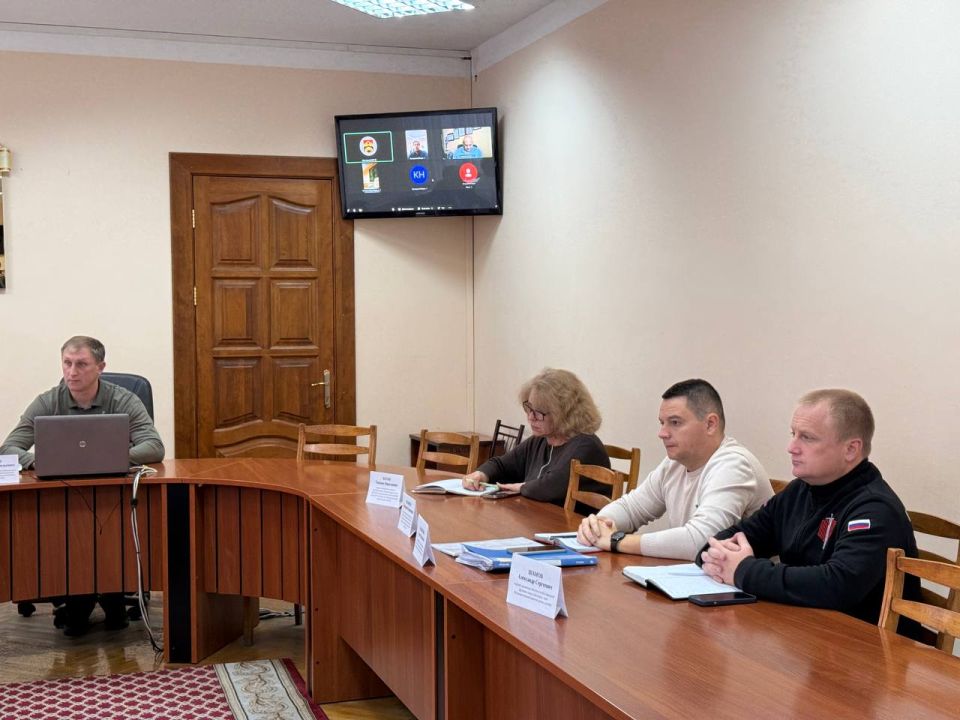 В Шахтерском округе обсудили вопросы здравохранения