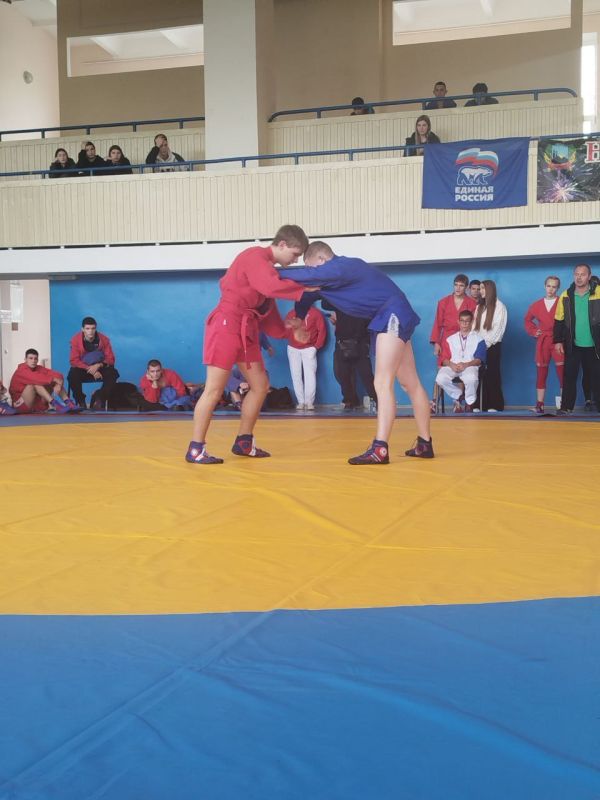 Александр Шатов: В Шахтерском спортивном комплексе "Олимп" прошли соревнования по самбо