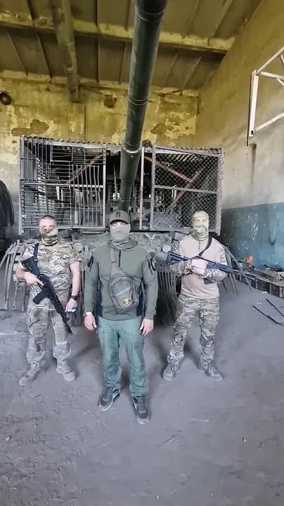 Друзья, месяц назад к нам с вами снова обратились танкисты 103-го Гвардейского полка, записав видео