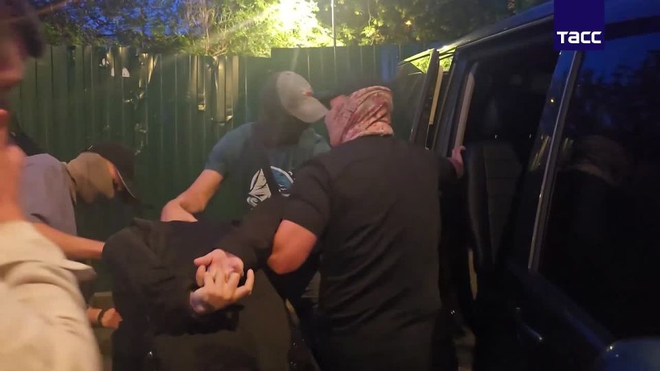 � ������ �� ��������� ��������� ����������, ����������� ����� ������ � ������ ���������� ��� � ������� ��������, �������� ���