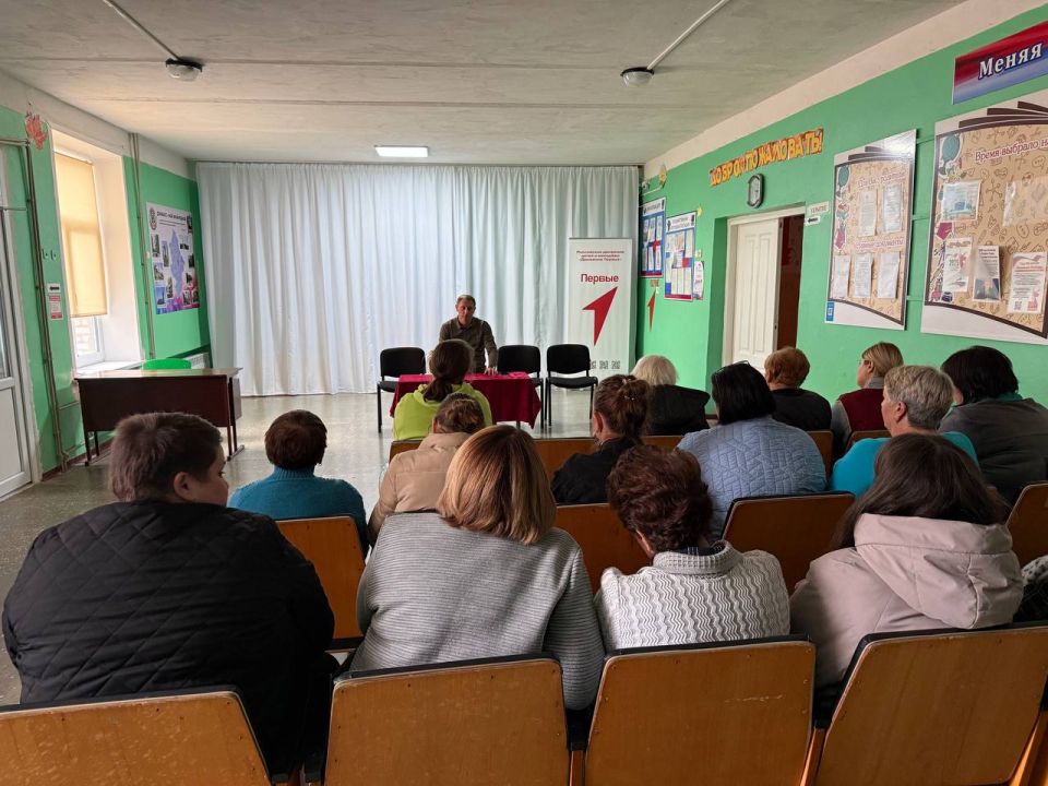 Александр Шатов: Посетил среднюю школу села Мануйловка