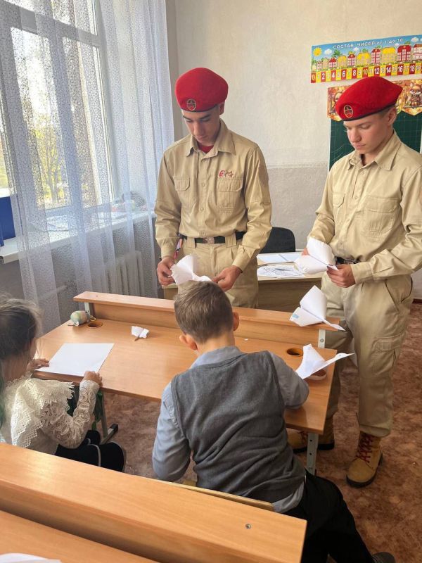 Белые Журавли. 22 октября отмечается День белых журавлей — один из самых поэтичных и светлых праздников в году