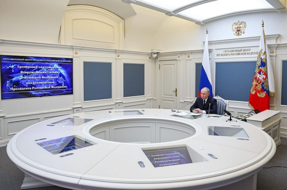 Путин провел тренировку стратегических ядерных сил