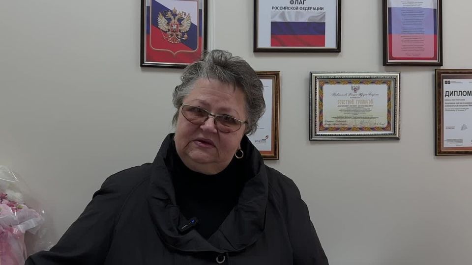 В отделение МФЦ г. Юнокоммунаровск, ул.Рахманинова, 21 поступил положительный комментарий от нашего посетителя