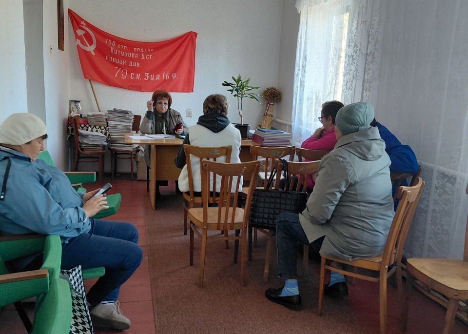 Начальник Кутейниковского территориального отдела Светлана Токарева провела встречу с населением пгт Войковский