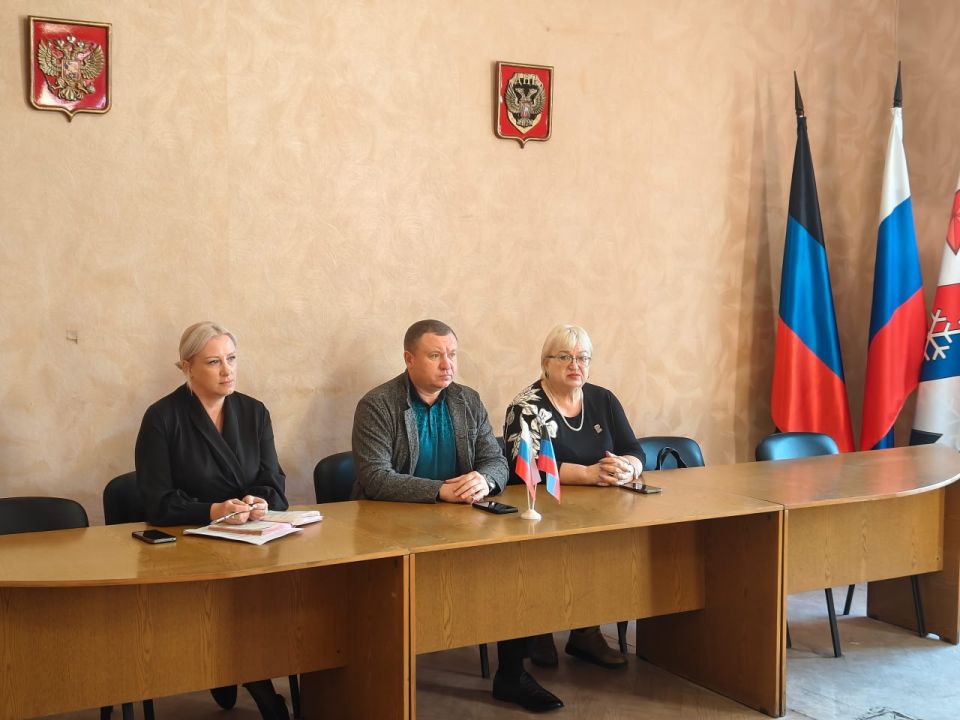 Сергей Ермаков: 23 октября провел заседание штаба по работе объектов жизнеобеспечения, социальной сферы и жилищного фонда в осенне-зимний период