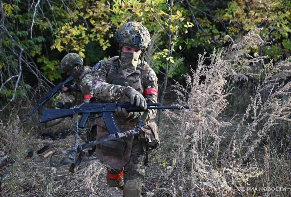 Сахалин собрал участникам СВО более десяти тонн теплых вещей и продуктов