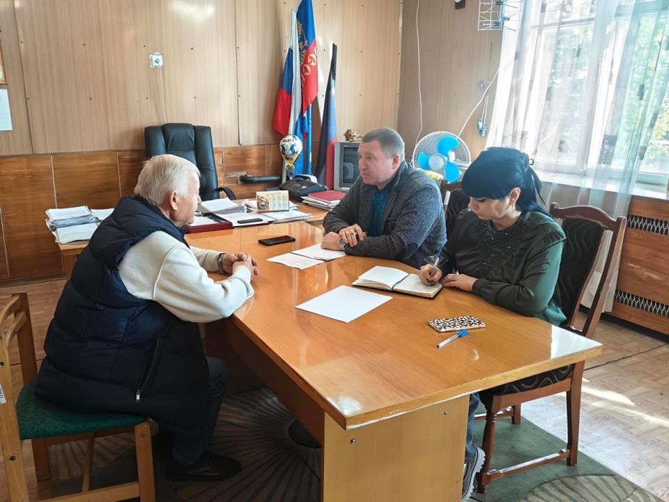 Сергей Ермаков: 23 октября провел выездной прием граждан в Залесненском территориальном секторе