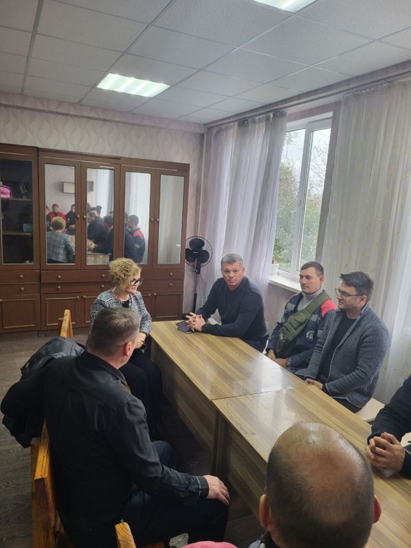 Заместитель председателя #Комитет_по_бюджету_финансам_и_налоговой_политике Максим Паршин продолжает работу в Шахтерске