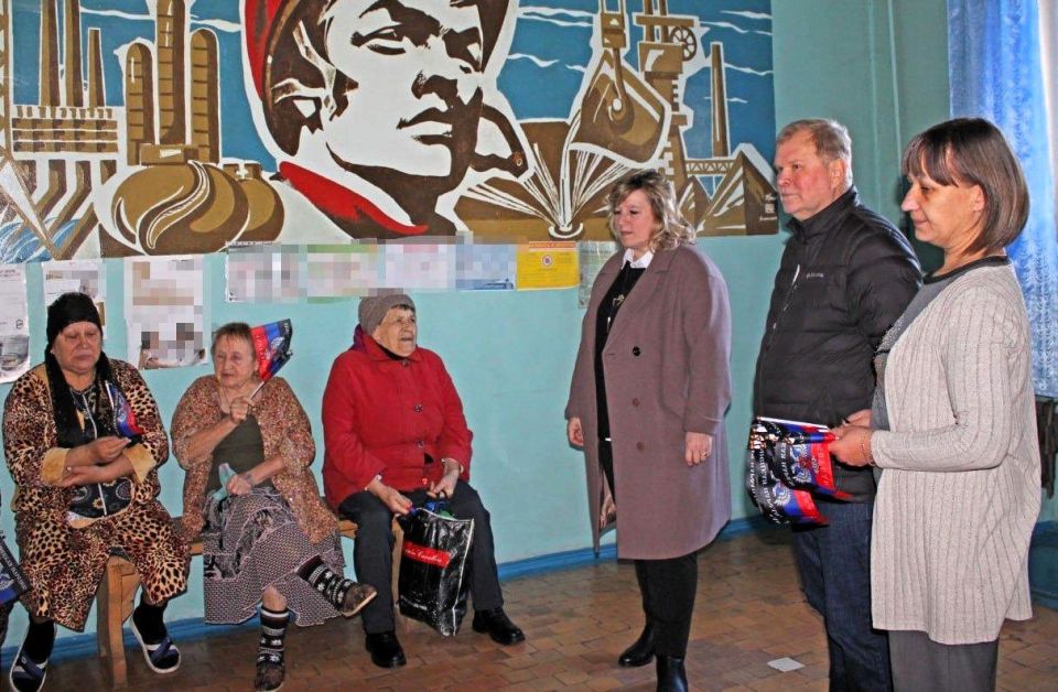 Анжела Заболотская: Вместе с первым заместителем Главы Администрации Краснолиманского МО Андреем Самсоновым мы встретились с эвакуированными краснолиманцами