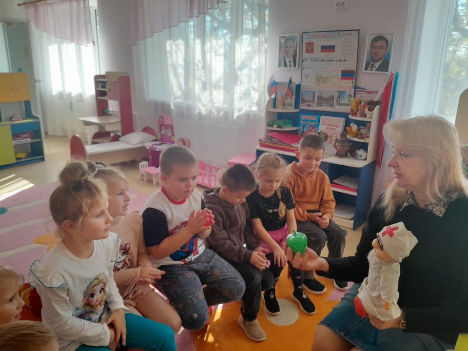 Овощи и фрукты - полезные продукты