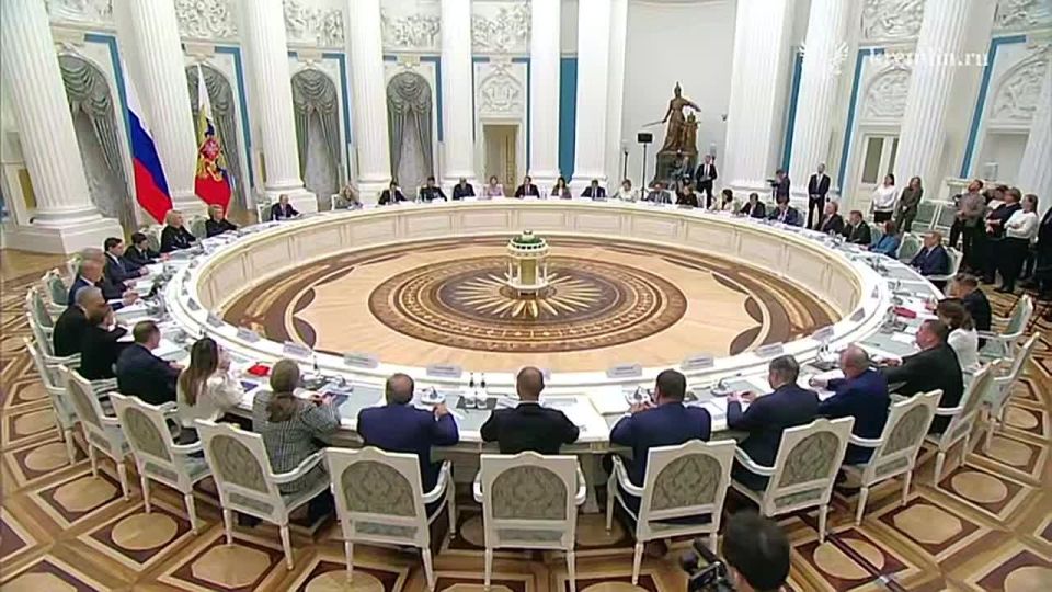 ������ ������: � ������ �������� �� ���� ������ � ������������������� �������� ����������������, ������ � ��������� ��������� ������������� ��������� � ������� ����������� �����, ������� � ����� � ���������������