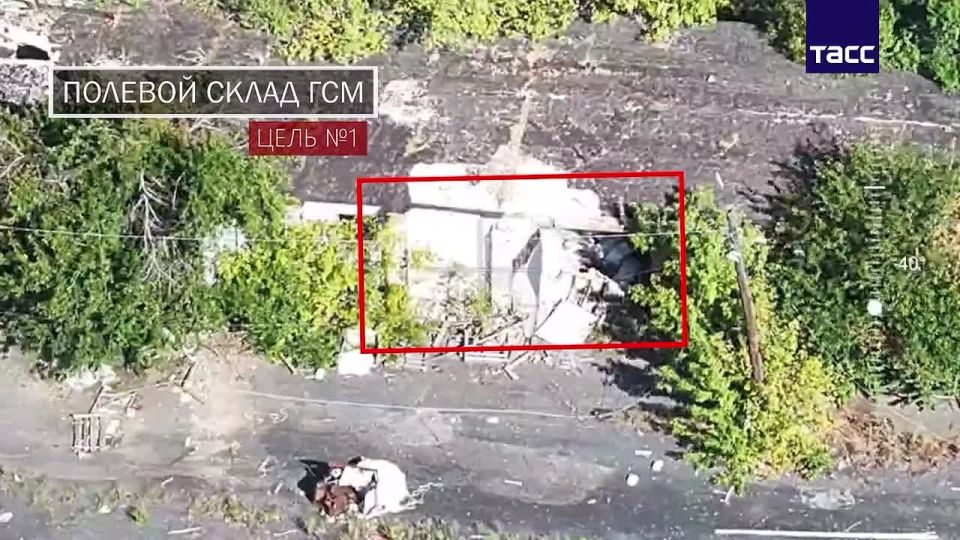 Бойцы бригады "Север-V" уничтожили два склада ГСМ противника в районе Часова Яра, сообщили ТАСС в пресс-службе корпуса