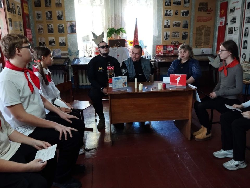 Ветераны-защитники Родины приняли участие в круглом столе