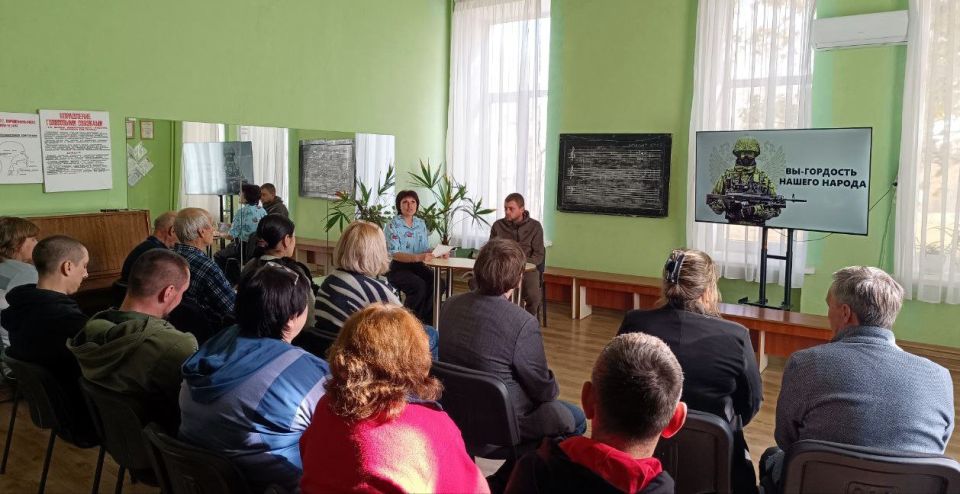 В Торезе прошла встреча с Героем