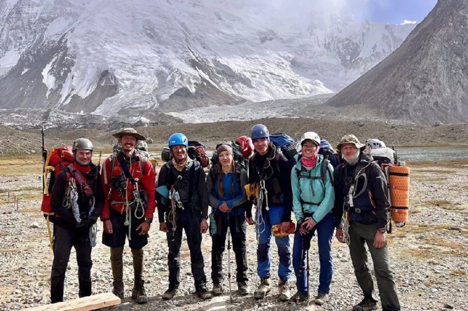 «Все четенько». Что сейчас с застрявшими в Непале русскими альпинистами