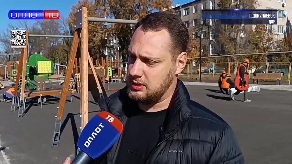 Александр Качанов: В Докучаевске благоустраивают территорию по улице Ленина