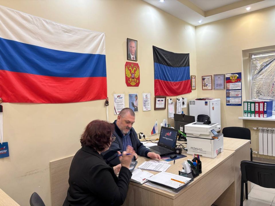 Член Общественного совета Чижик Елена провела продуктивную встречу с социальным координатором фонда &quot;Защитники Отечества&quot; в г.Мариуполе Виталием Приндецким, посвященную критически важным вопросам поддержки участников...