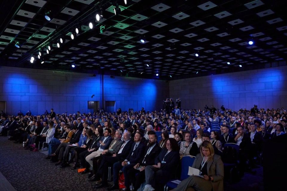 �������� XXI ����: �� ������ ������� � ������ 3.0� ���� ������ ����������� �������������