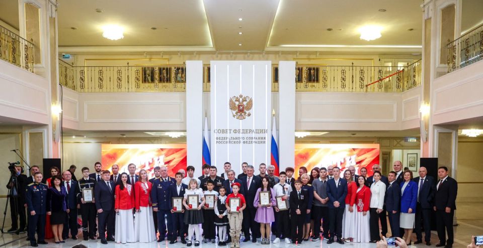 � ������ ��������� ��������� �����-������ �� �������� ����� � ����������� ��������