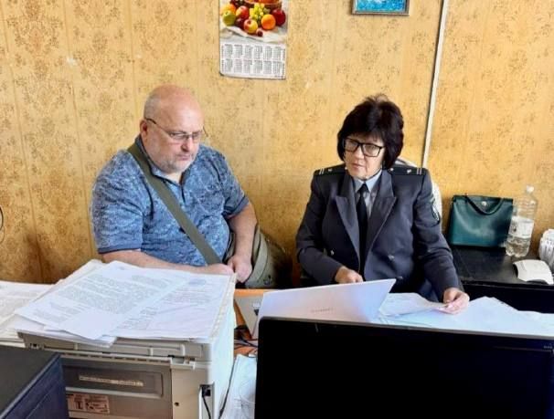 С 28 по 30 октября сотрудники отдела государственного земельного надзора и контроля в области обращения пестицидов и агрохимикатов по ДНР Управления Россельхознадзора по ДНР и ЛНР провели профилактические визиты в отношении: