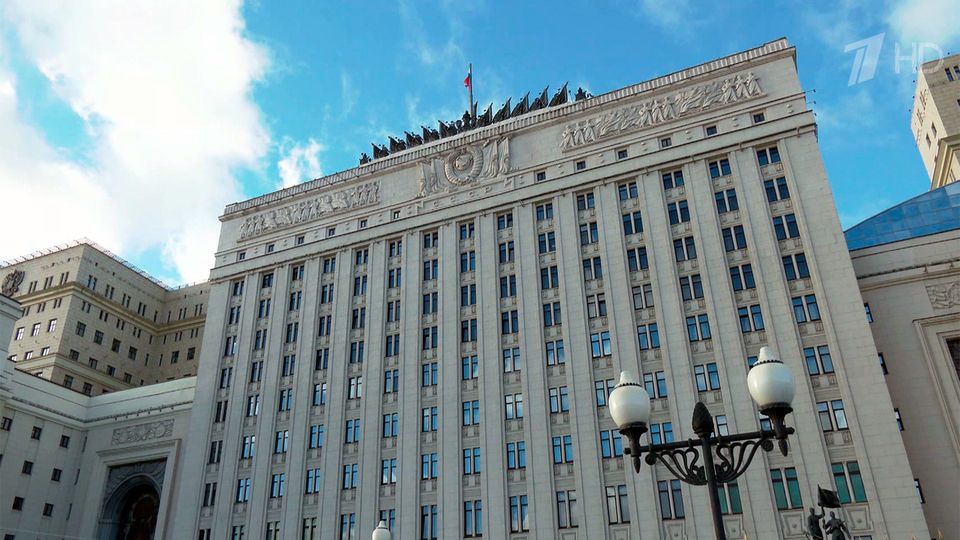 В Минобороны РФ прокомментировали запрет Киева на въезд журналистов в «котлы»