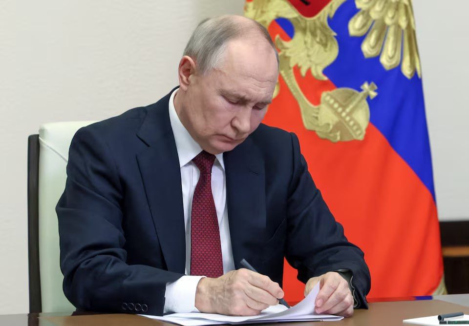 ����� �������� ���� � ������������ ������������� ������������ � �������� � ����������