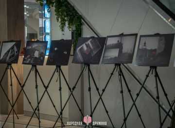 Память мужества и отваги.. Команда Народной Дружины организовала выставку в честь Дня военного журналиста, где были представлены работы выдающихся донецких военных корреспондентов. На выставке присутствовали представители...
