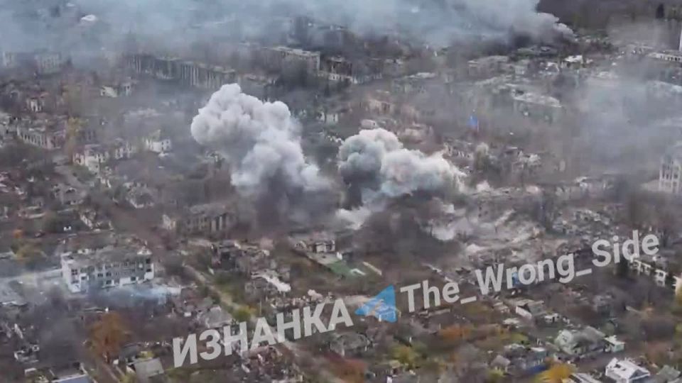 ВКС РФ уничтожили ФАБами-500 ПВД 14 обр ОсН НГУ в н.п. Родинское