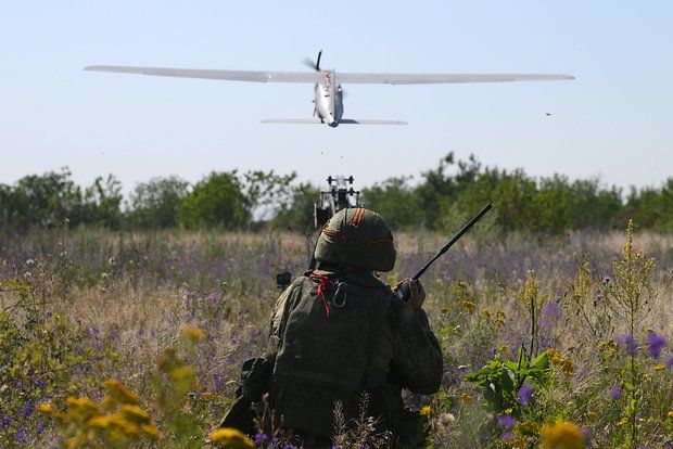 Операторы БПЛА группировки «Юг» устроили баталии с дронами ВСУ под Часовым Яром