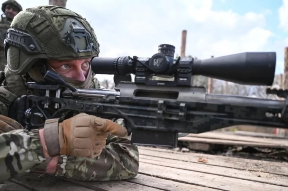 Сводка СВО, утро 3 ноября. В Покровске (Красноармейске) даже те остатки украинских солдат, что ещё живы, никогда не увидят близких и просто сгниют в руинах, если не сдадутся в плен к русским