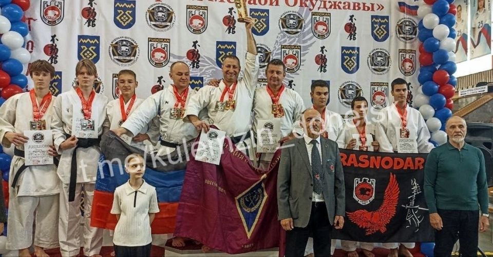 Алексей Кулемзин: Каратисты спортивной школы № 11 совместно с филиалом Центра ДНР «Воин» выступили на Всероссийских соревнованиях по традиционному Фудокан каратэ «Мемориал Мераби Окуджава 2025», которые прошли в Тольятти