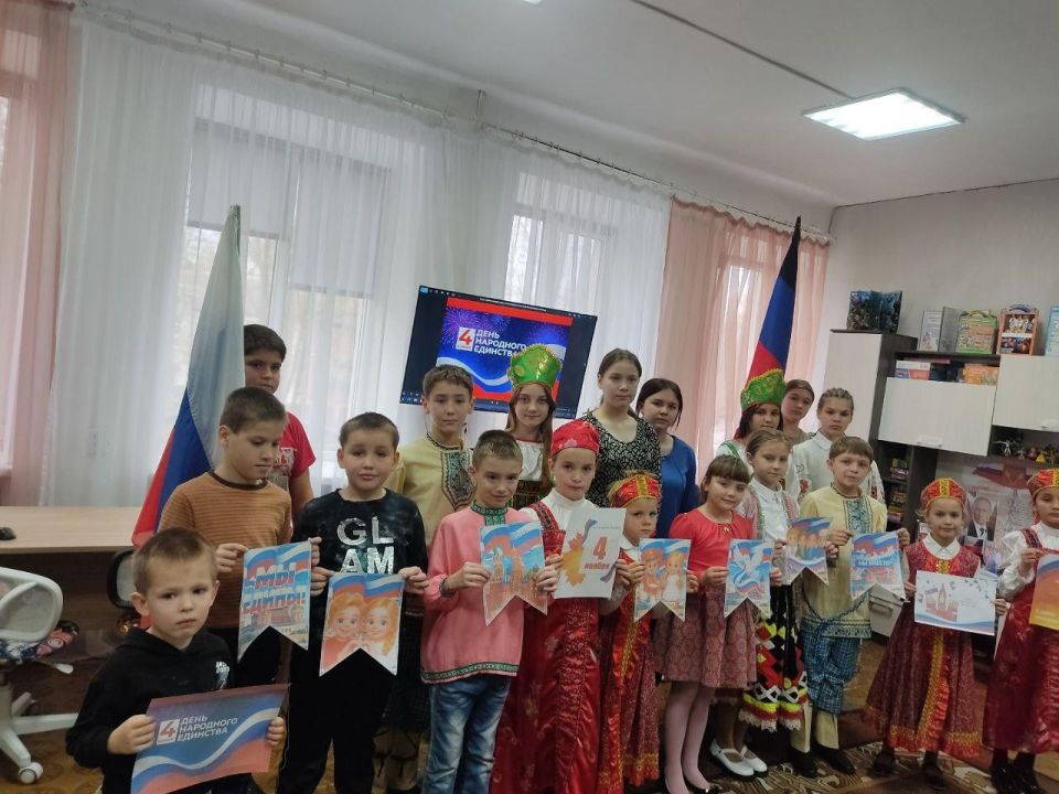 В Харцызске прошла викторина «Единство через века»