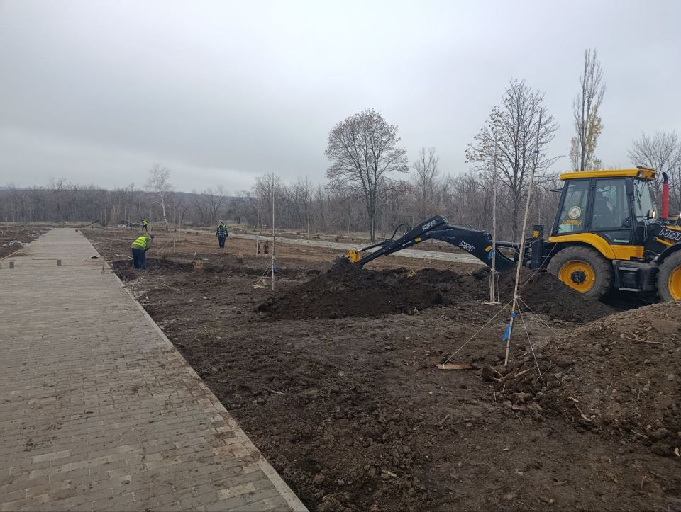 Парк "Юбилейный" благоустраивают по федеральной программе «Формирование комфортной городской среды» нацпроекта «Инфраструктура для жизни»