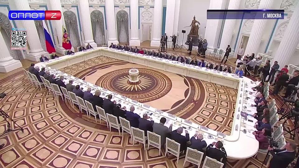 Запад пытается нанести стратегическое поражение России и пошатнуть её единство