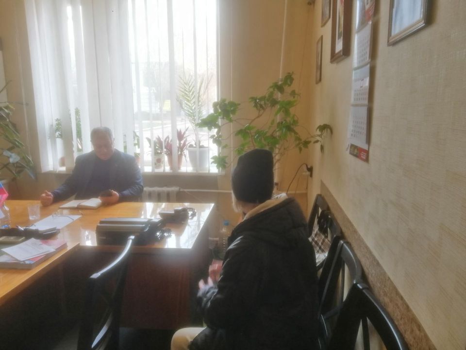 Игорь Мартынов: Личный приём граждан. 7 ноября заместитель главы администрации муниципального образования городского округа Енакиево Сергей Божик провел личный прием граждан