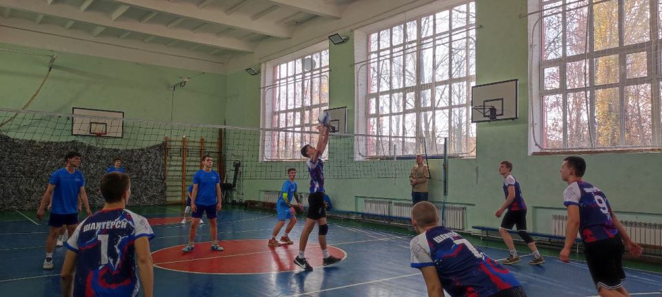 Александр Шатов: В Шахтерске прошли соревнования по волейболу памяти Г.Т. Берегового