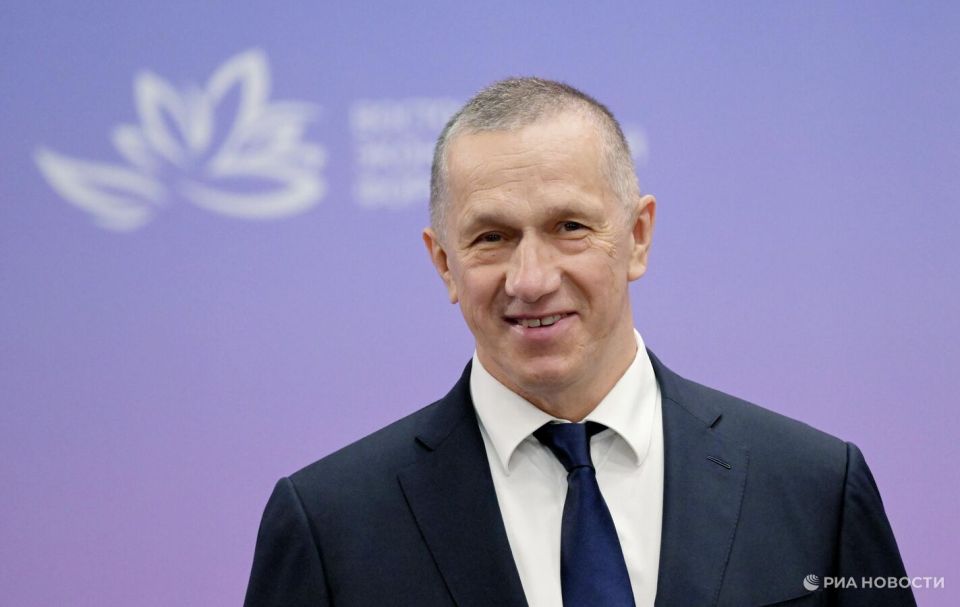 Трутнев рассказал о своей поездке в Угледар