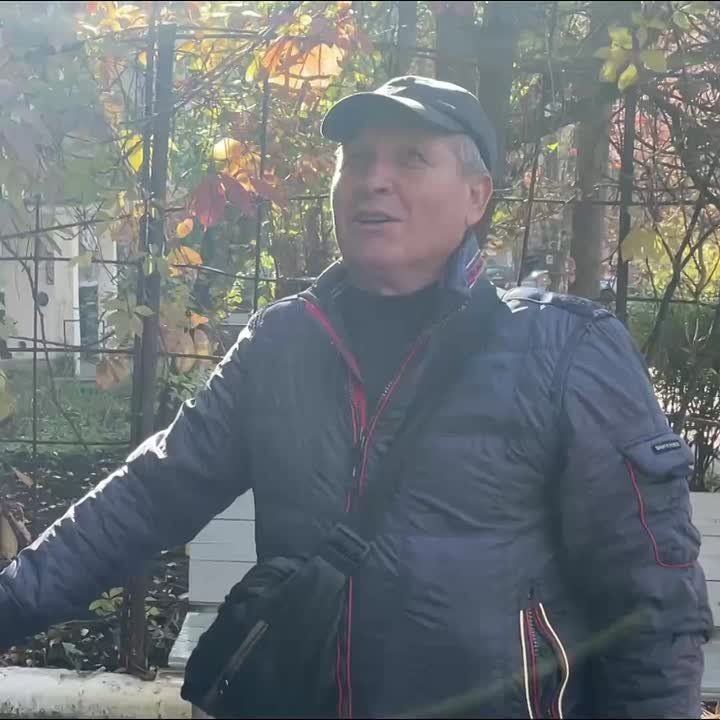 Житель Шахтерска поблагодарил сахалинцев за ремонт кровли