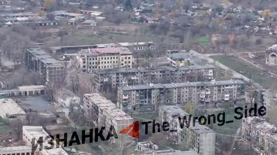 Прилет чугуния по пункту дислокации 38 бригады ВСУ в Мирнограде