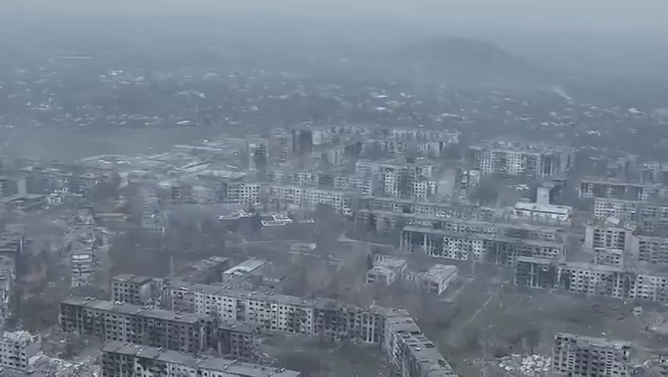 Свежий вид Мирнограда с воздуха