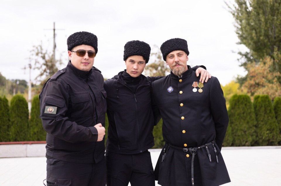 Казаки в ДНР задумались о производстве окопных свечей для бойцов СВО